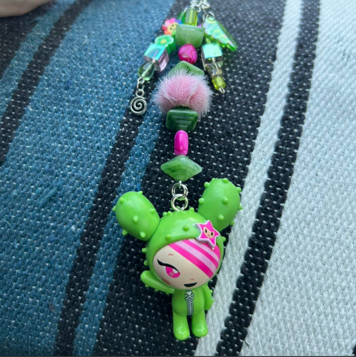 sandy keychain 🌵⋆✴︎˚｡⋆